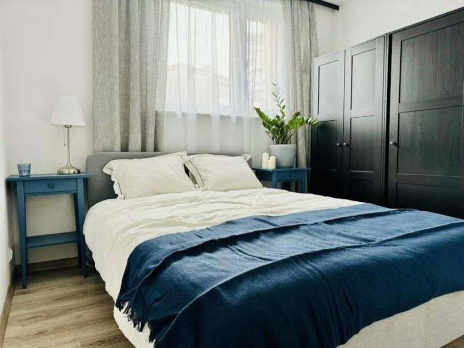 Apartment With Balcony Near Bulwary Wislane Wwa67 Варшава Екстериор снимка